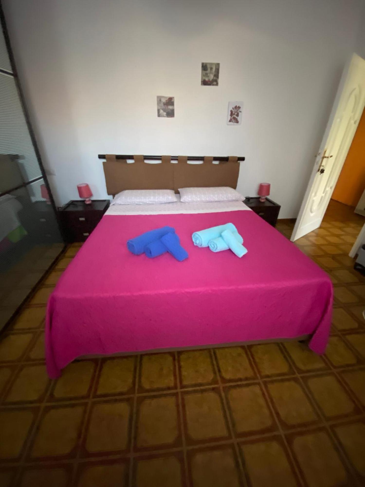 A Casa Da Mari Stanza Privata Bagno Condiviso Lägenhet Olbia Exteriör bild